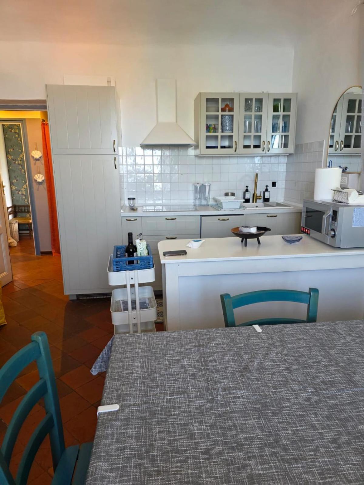 Appartement The Shell - New Interior Look But Same Old Charme 200Mt From The Sea With Garden And Parking Nearby à Imperia Extérieur photo